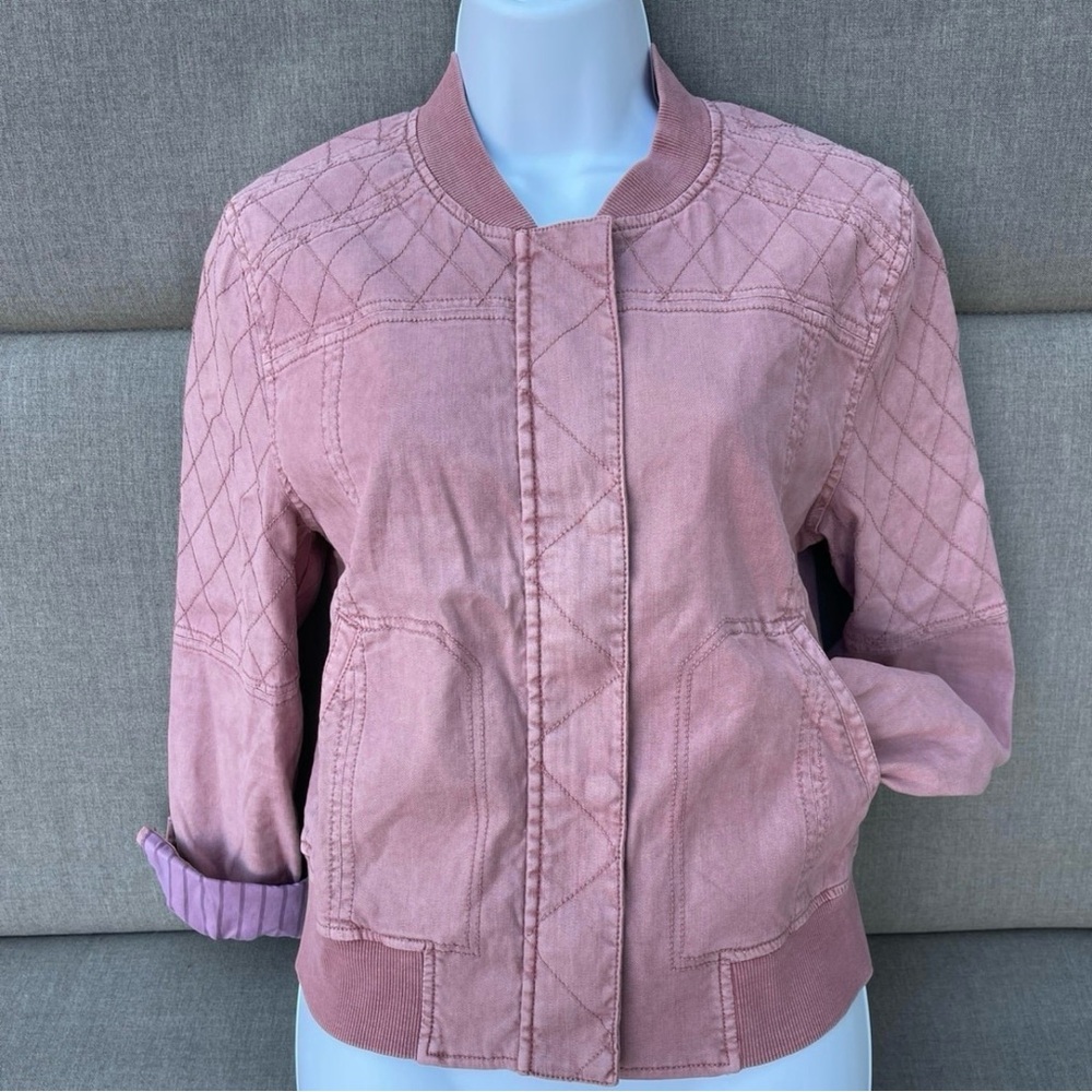 EVEREVE Peyton Jensen Dusty Pink Bomber Jacket with Diamond Quilt Detail